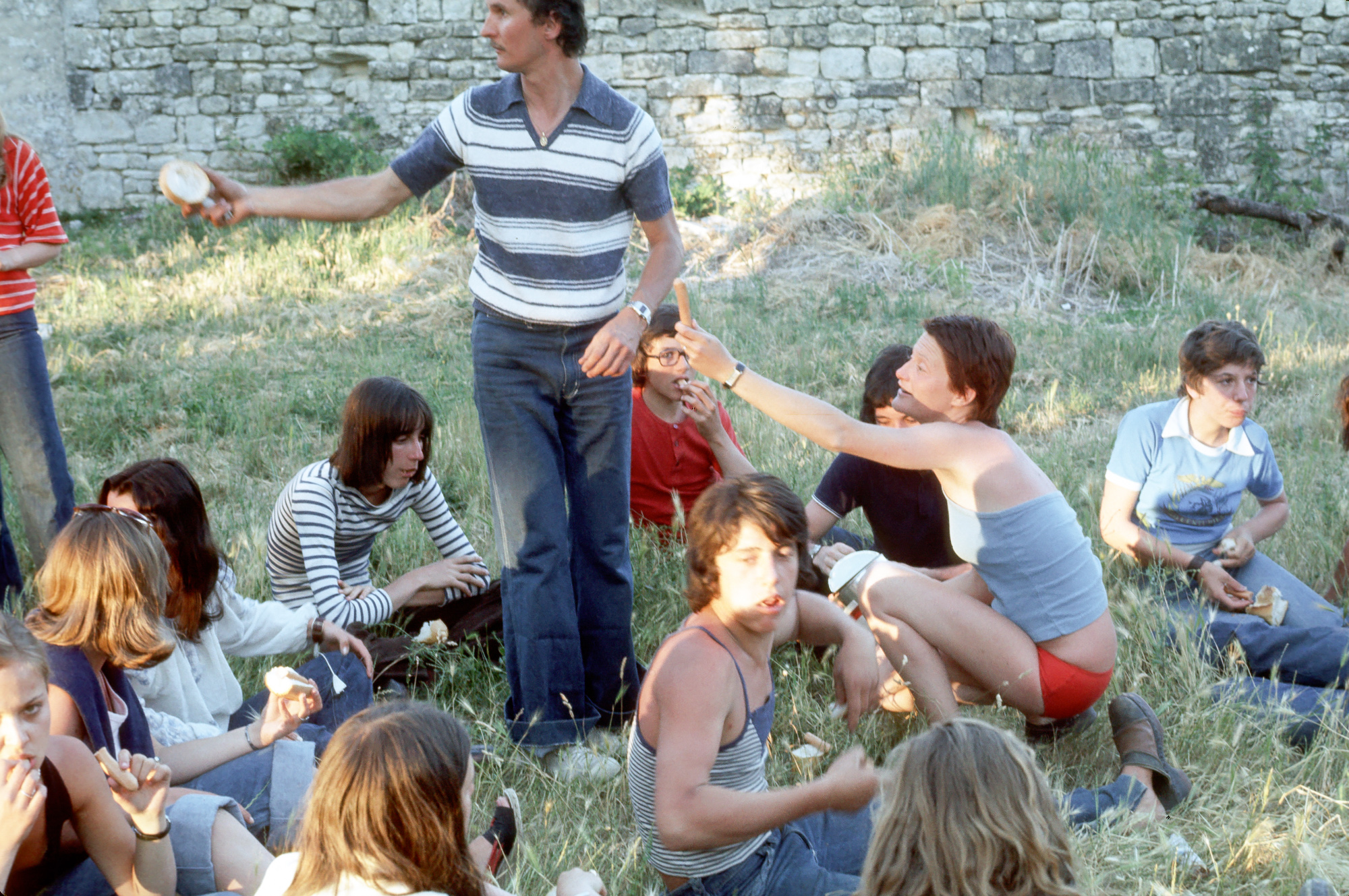 Voyage du Chantou à l'Ile de Ré. Arrêt à Villejésus. Mai 1976