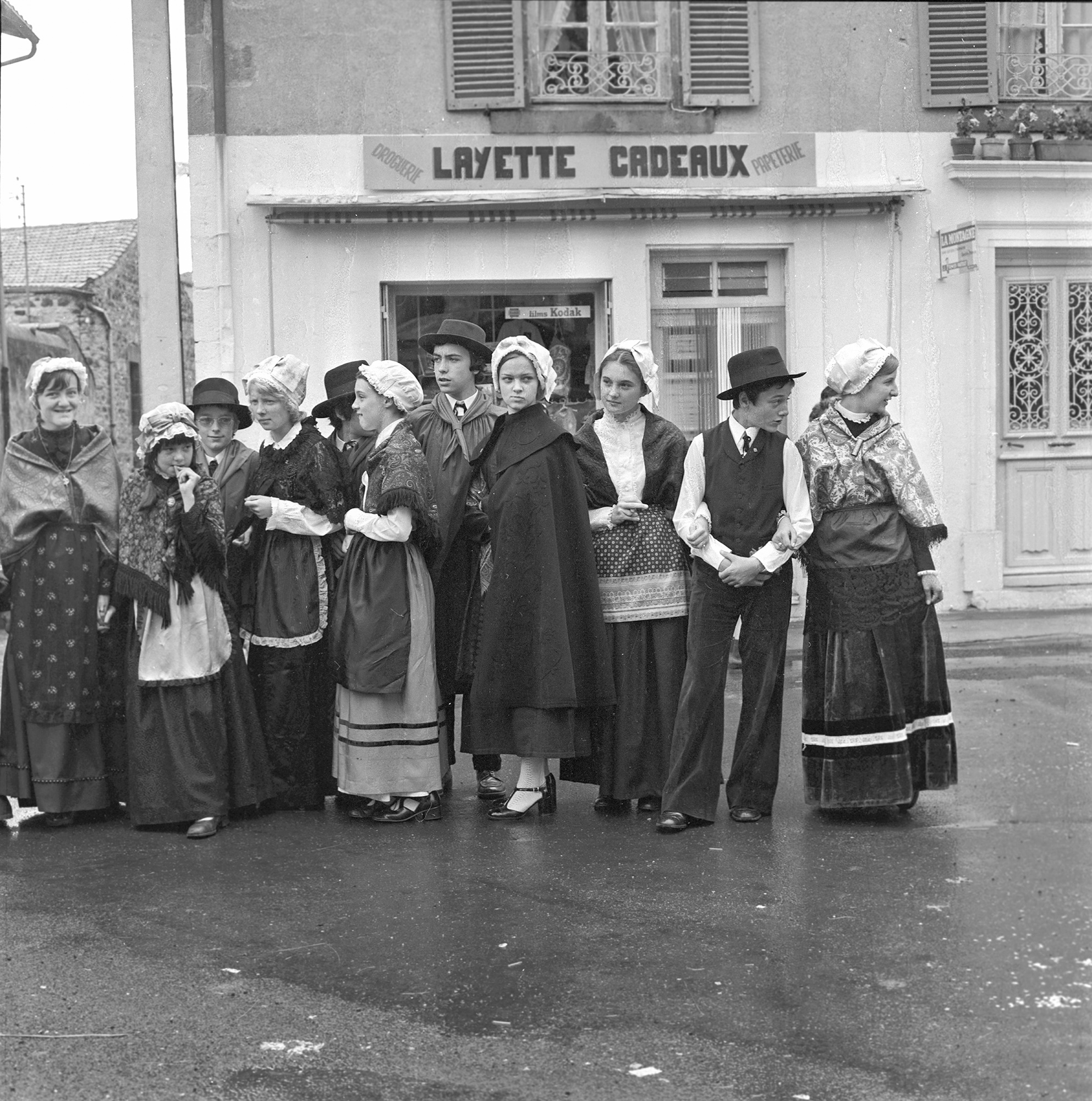Le Chantou, groupe de danse folklorique, Mirefleurs, Avril 1973