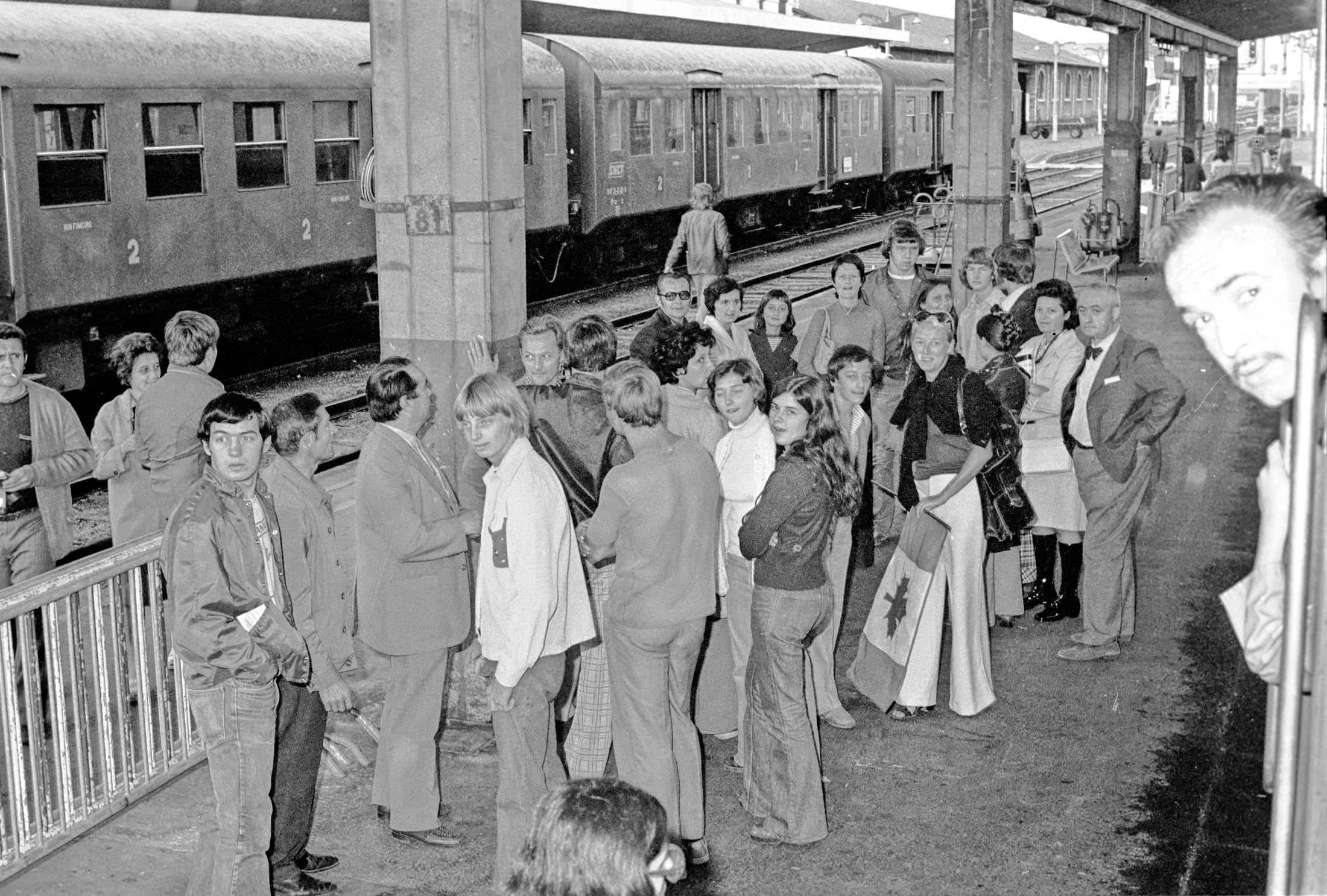 Accueil d'une délégation de jeunes canadiens suite au jumelage des Martres-de-de-Veyre et de Wynyard, aôut 1973